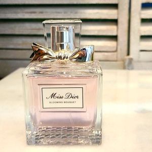 Miss Diors  Blooming Bouquet perfume set